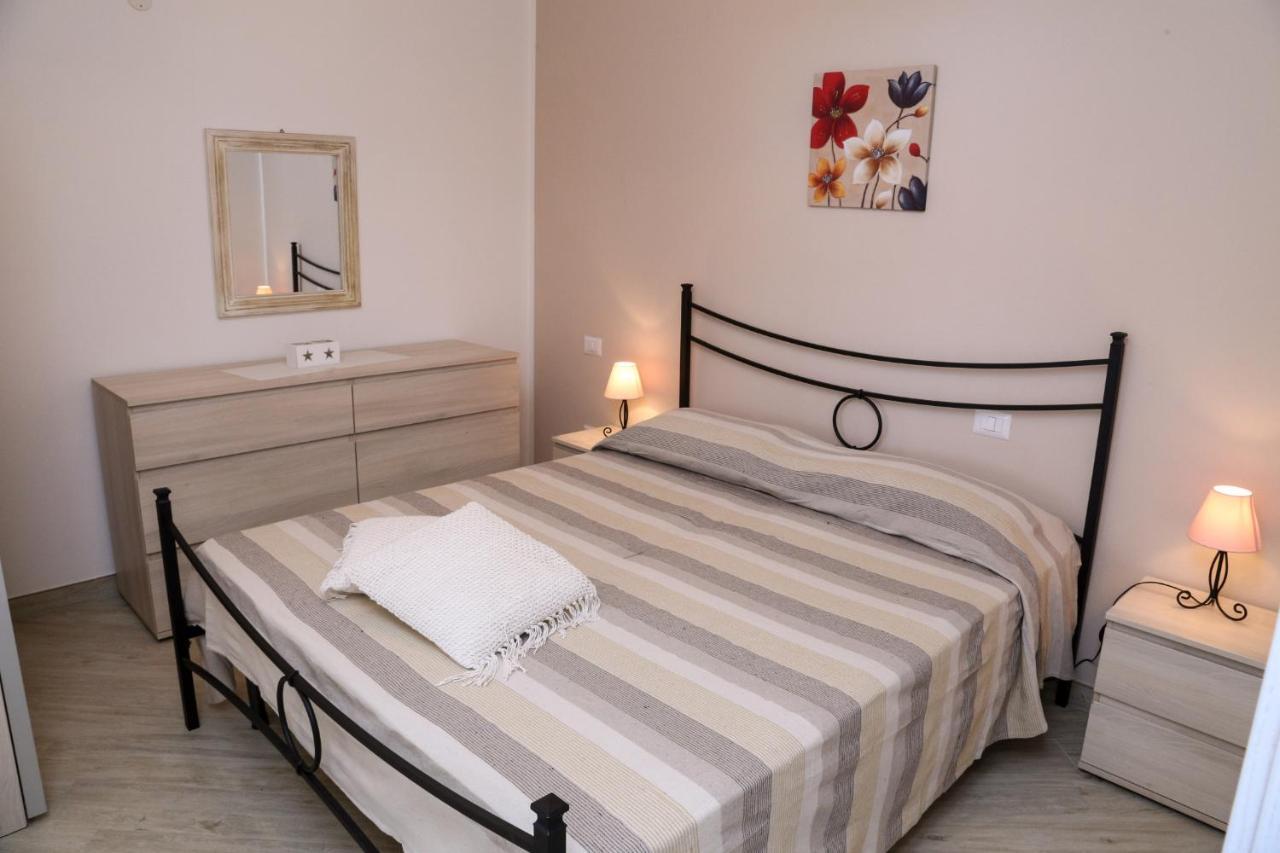 La Casa Di Geppo Apartamento Castelsardo Exterior foto